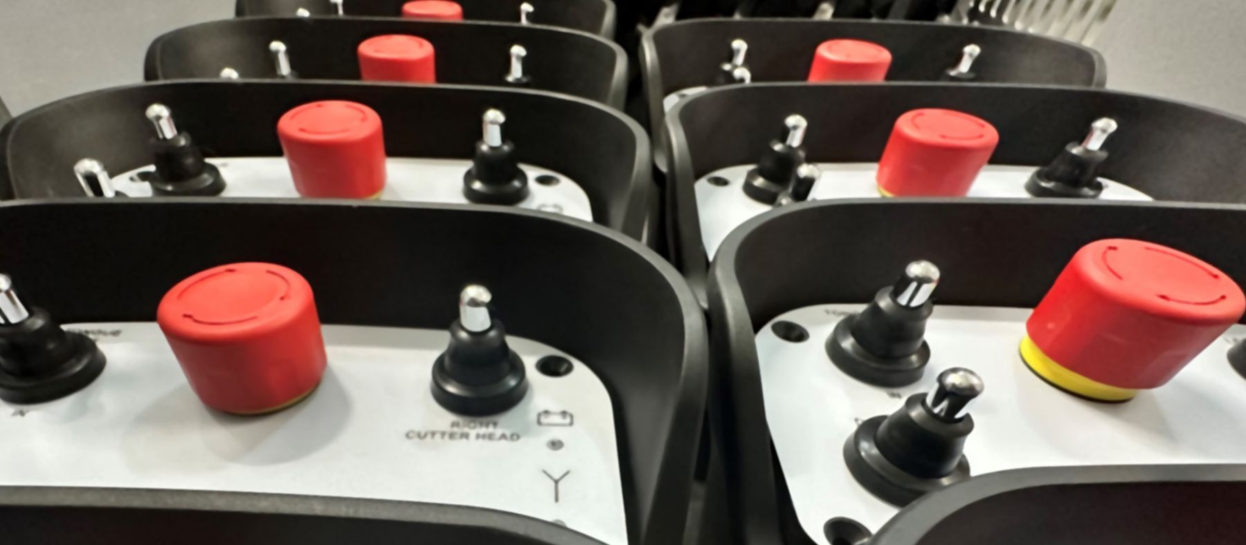 HATOX | Sicherheits-Funkfernsteuerungen für den Profi-Einsatz